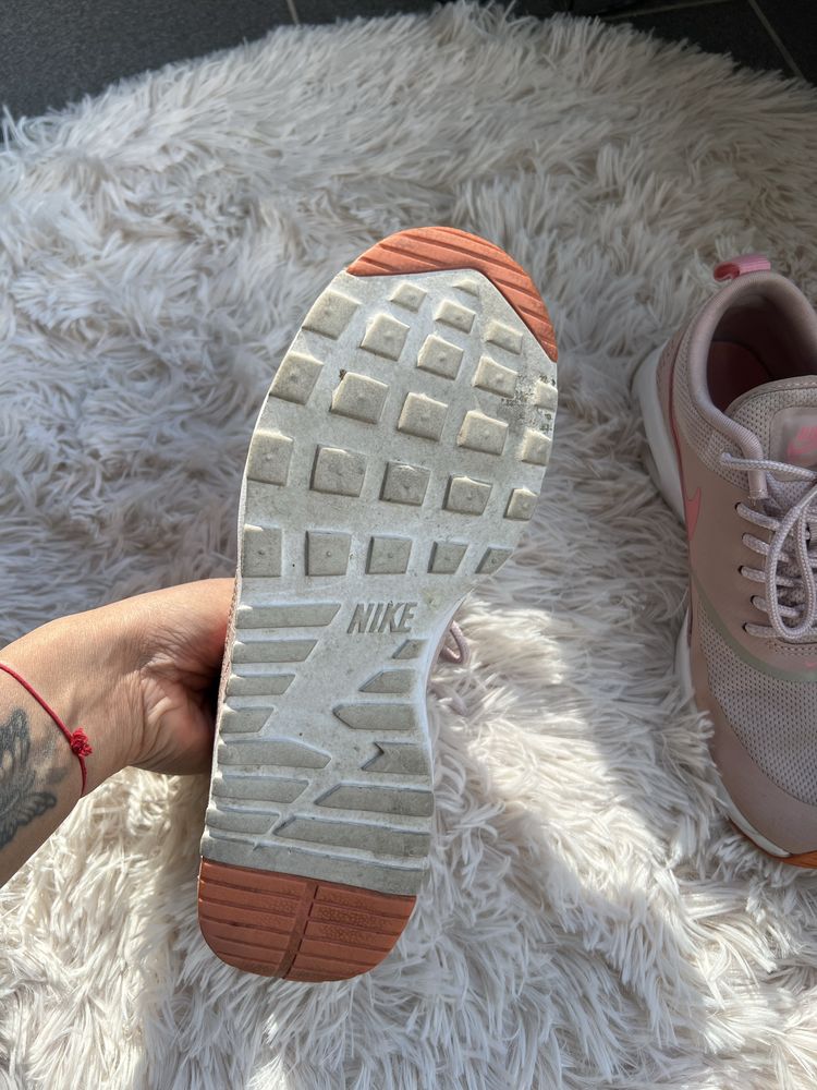 Nike дамски маратонки
