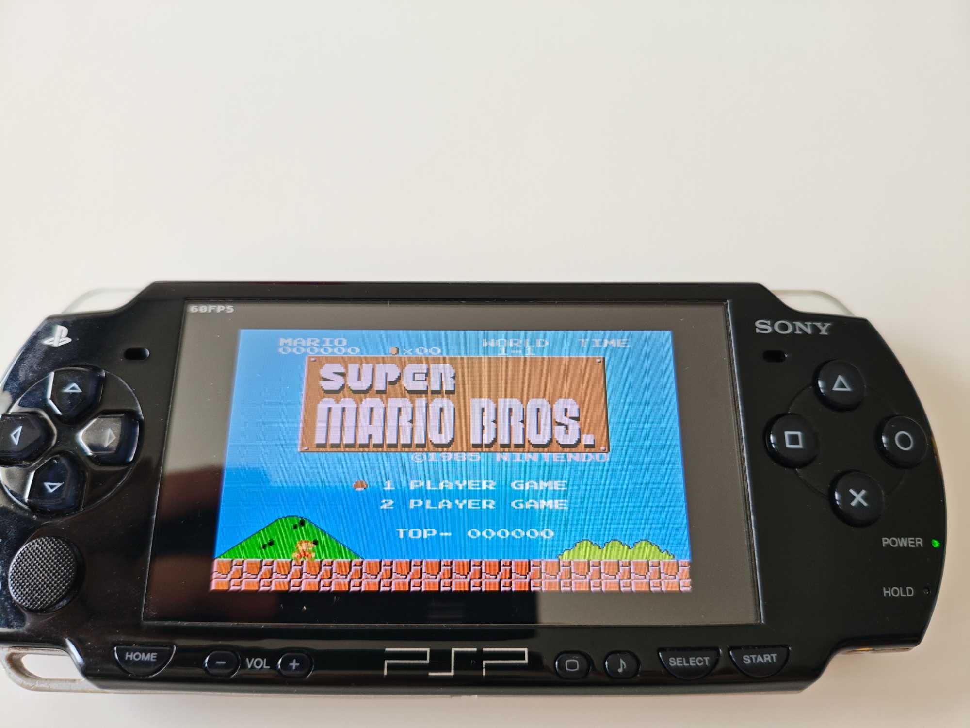 Sony PSP Playstation Portable 2000 - Качени много игри