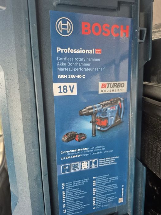Ciocan rotopercutor bosch cu acumulatori