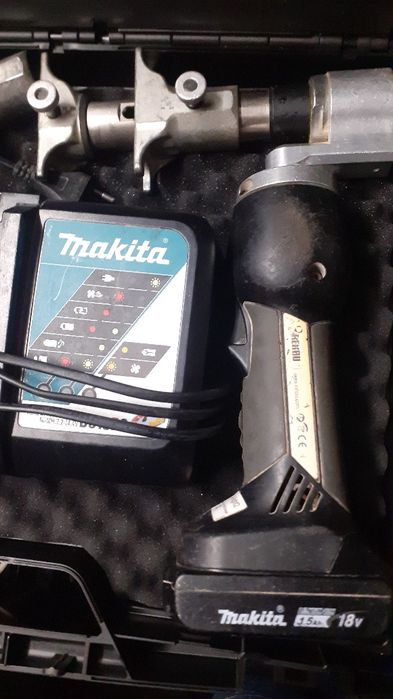Rehau makita klauke presa hidraulica glisare