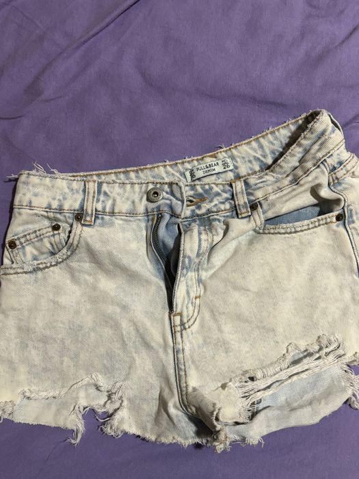 Doua perechi pantaloni scurti de blugi dama de firma