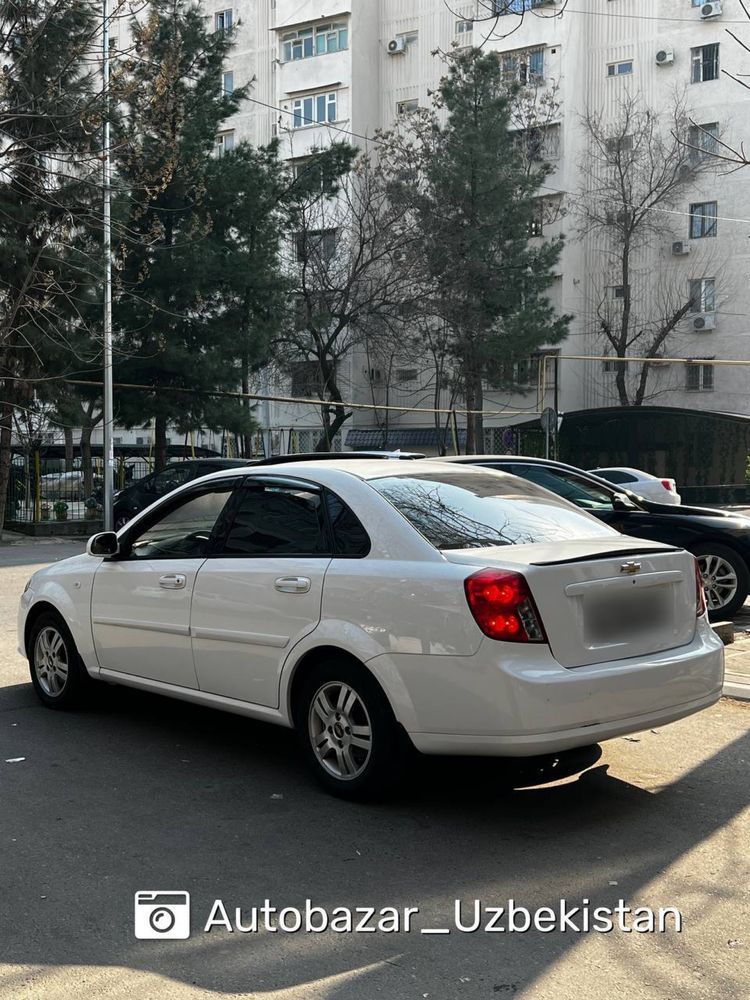 •Lacetti Gentra 2.3L Turbo•