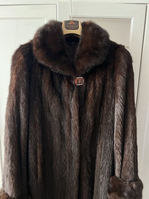 Haina lunga de blana de vizon (nurca)
