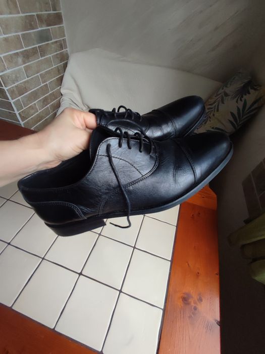 Естествена кожа черни мъжки обувки 43 номер
