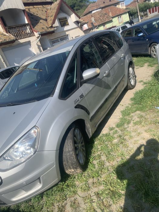 Vand sau schimb  ford s-max 2.0 tdci 140 hp