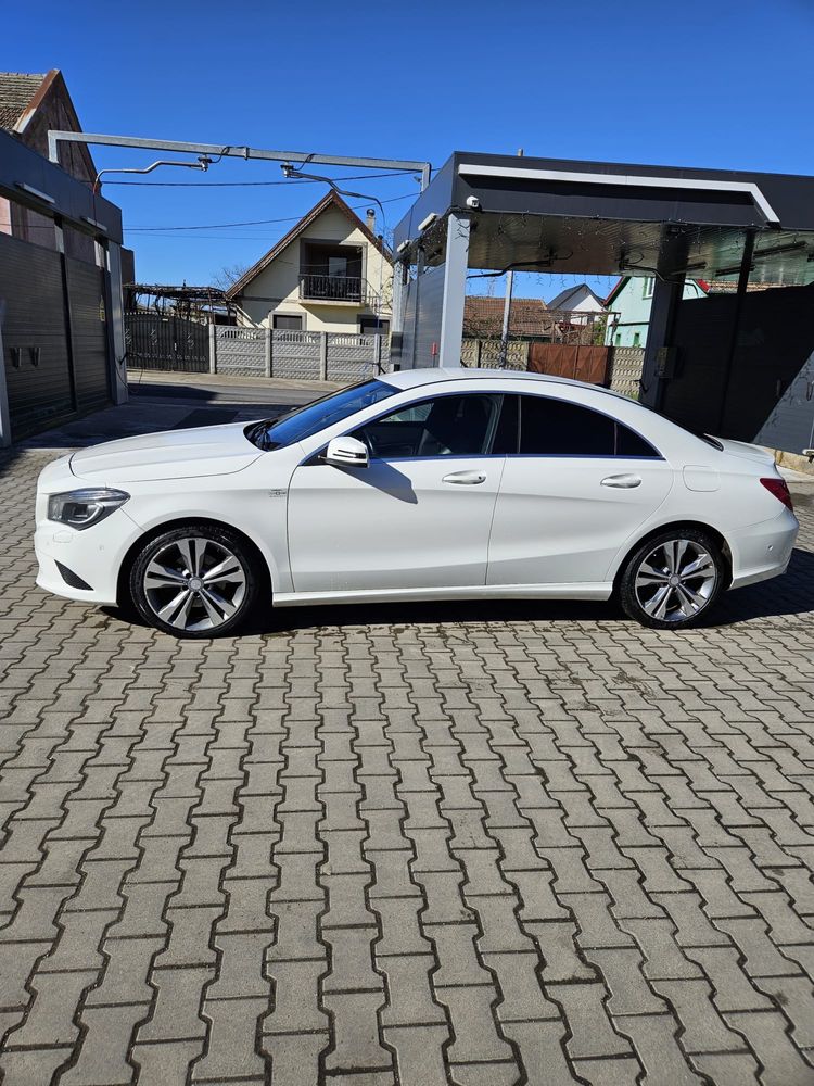 Mercedes CLA 200