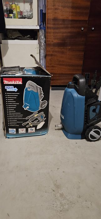 Aparat de spălat cu presiune  Makita