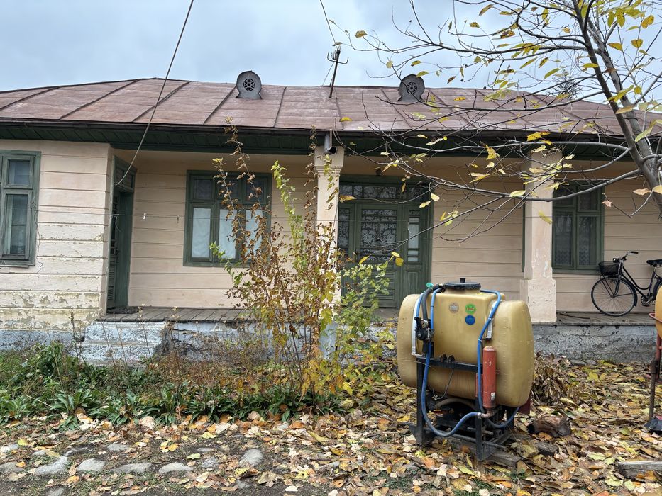 Vand casa batraneasca