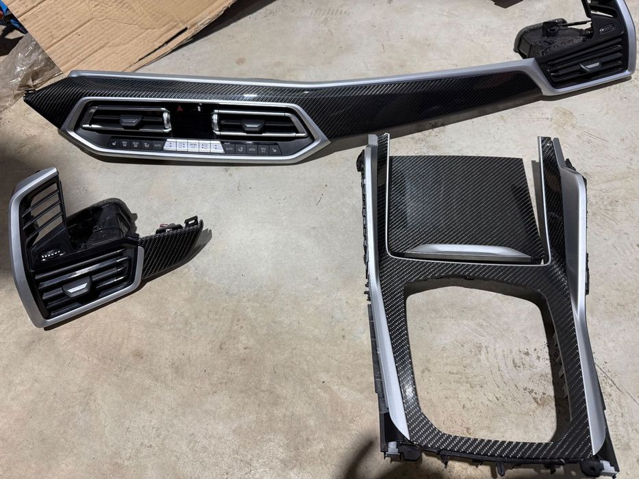 Bmw X6 G06 Ornamente interior carbon set complet plansa + usi