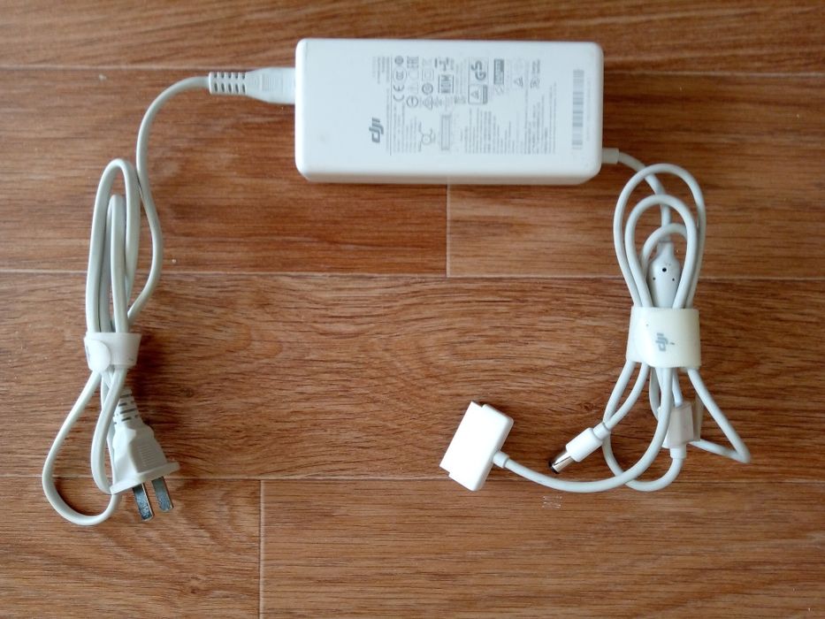 Зарядное устройство 100W для квадрокоптера DJI Phantom 3