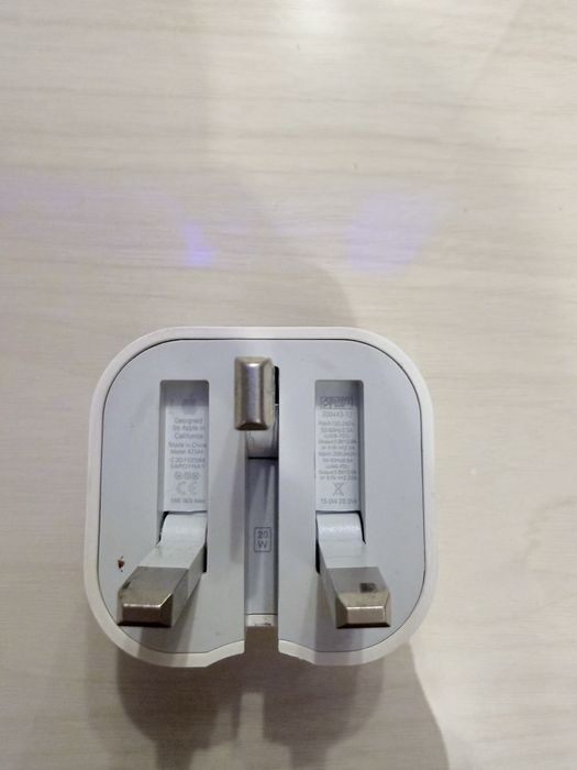 Зарядка на Iphone оригинал ( блок, головка )