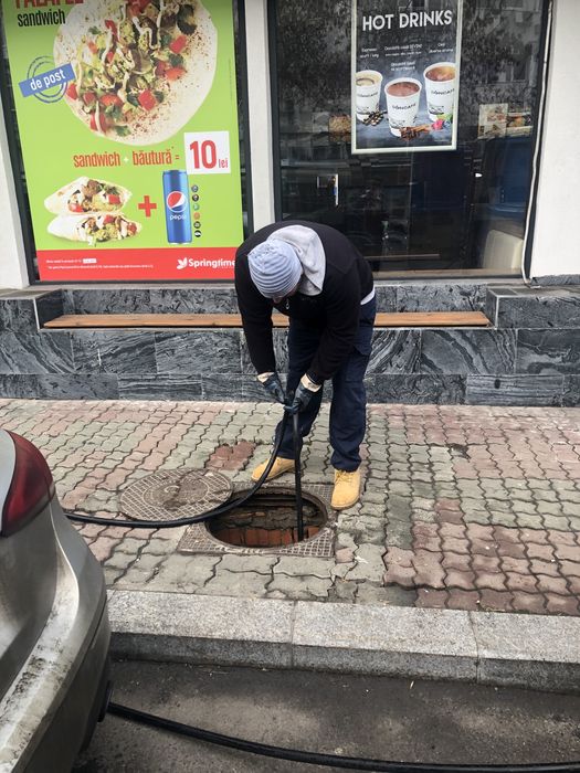 Desfundare Canalizare. Camera video pentru conducte de canalizare etc.