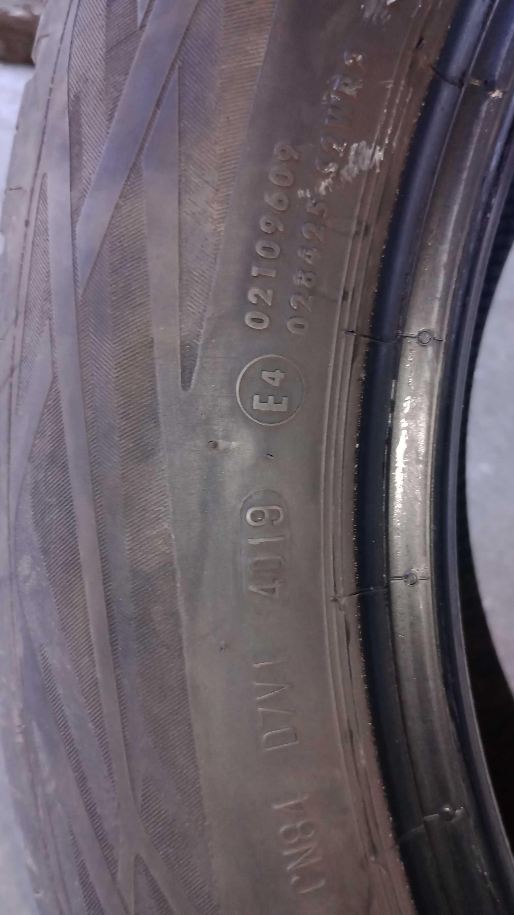 Continental 235 50 R19 4бр.