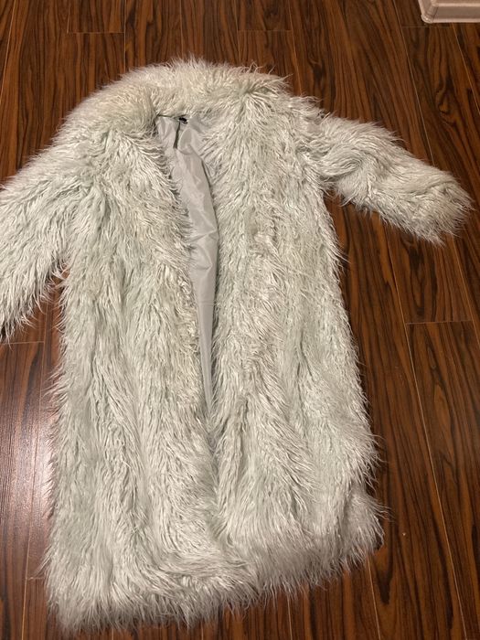 Ocazie!Vand blana artificiala lunga H&M noua,marimea S culoare fistic