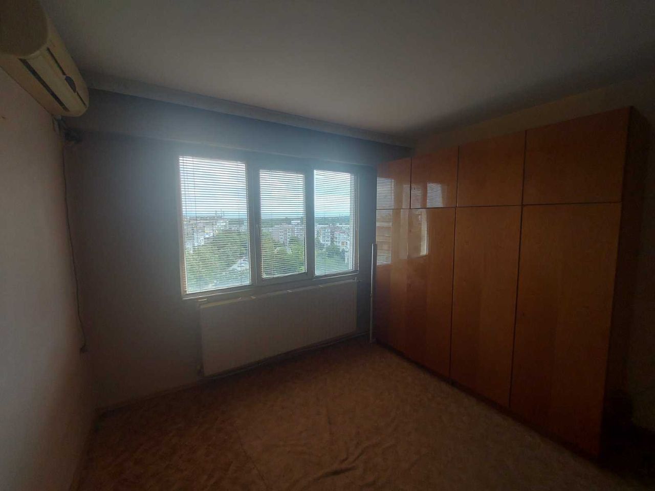 Продава се Двустаен апартамент в Шумен, Тракия - 63 кв.м за 1036 €/кв.м - Снимка #5
