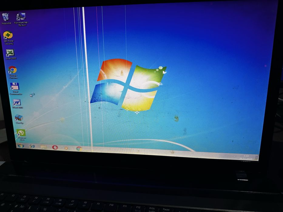 Продам на запчасти ноутбук Acer aspire 7560