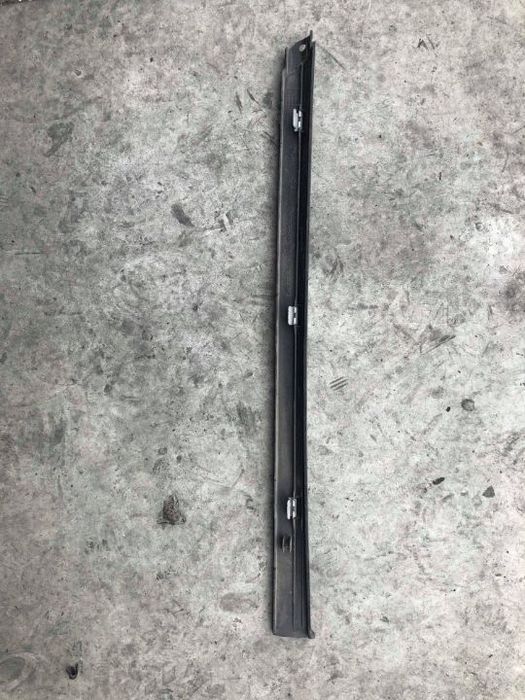 aparatoare prag plastic  acoperire spate dreapta porsche cayenne 92 a