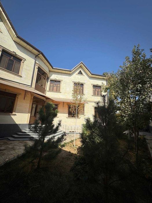 ПРОДАЕТСЯ ДОМ на Амир Темур Махалля 6,2 Соток 700кв