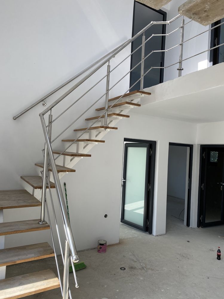 Balustrazi scari trepte balcoane