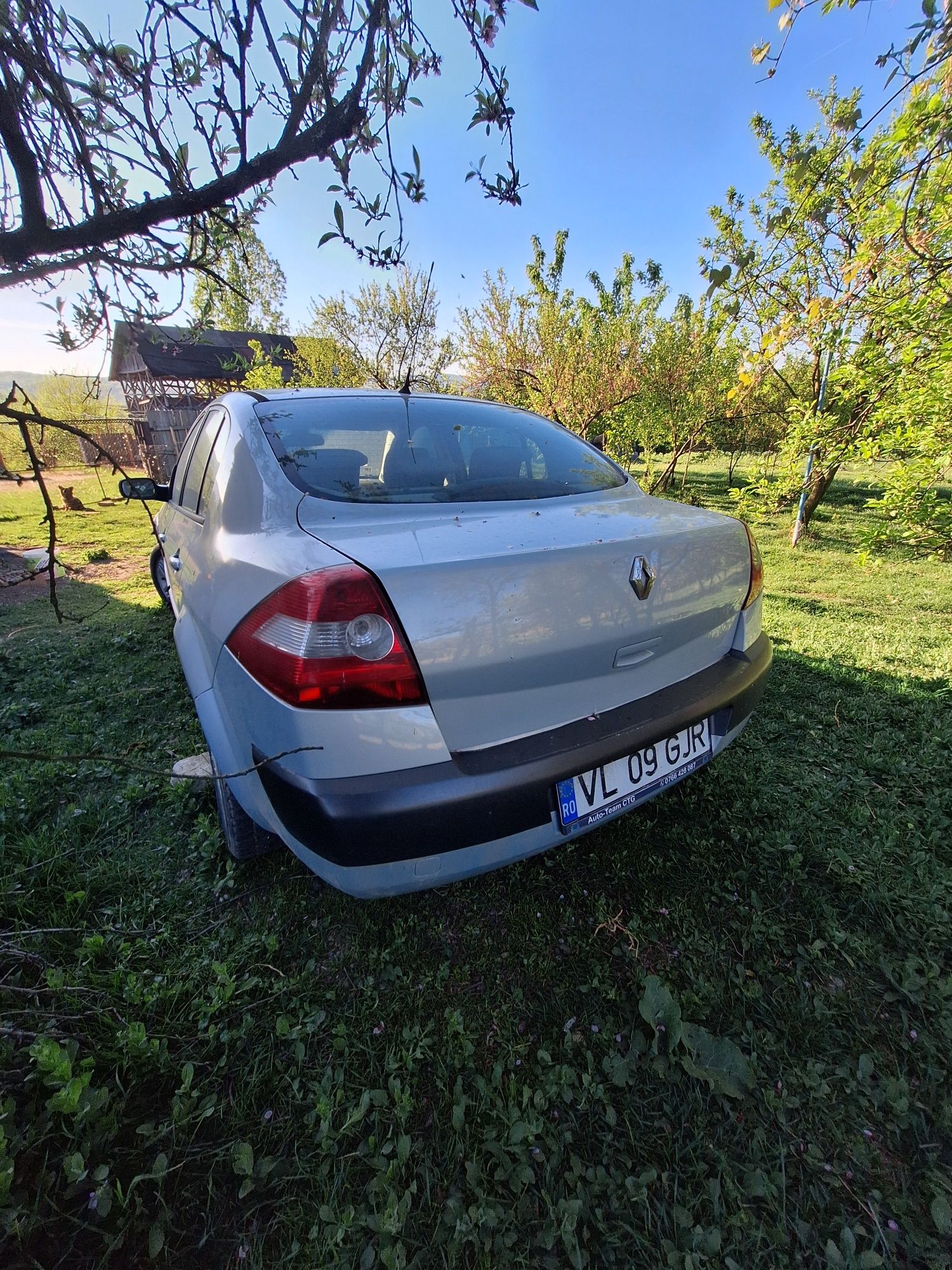 Renault megane 2 1.6 16v fara acte