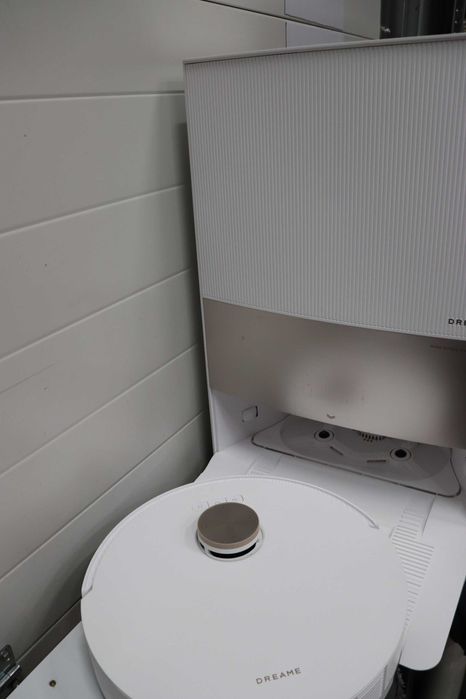 Прахосмукачка робот Dreame L20 Ultra, авт. почистване/сушене/зареждане