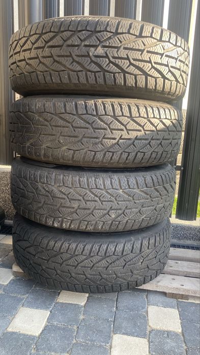 Roti complete VW jante cu anvelope de iarna 195 65 15