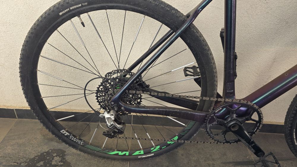 Bicicleta gravel carbon culoare cameleon