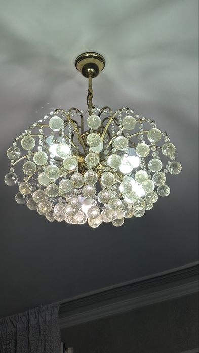 Продам хрустальную Люстру