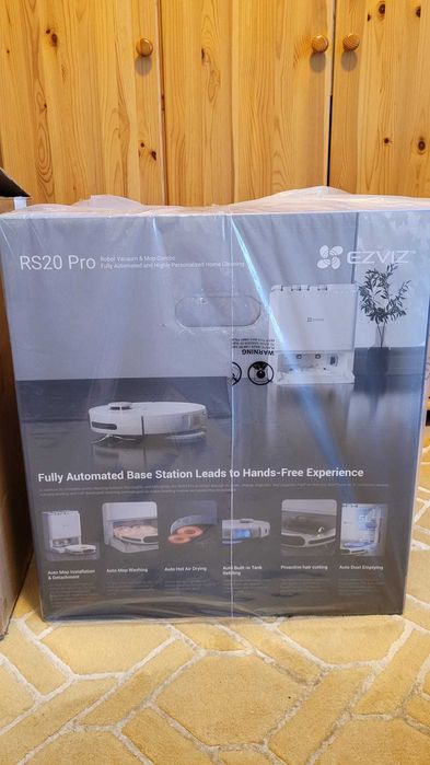 Aspirator EZVIZ RS20 pro . Este nou, sigilat si cu garantie
