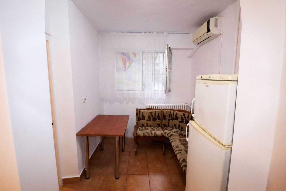 Garsoniera 32 mp, Titan, Str. C-tin Brâncuși, Bl. M13, Parter