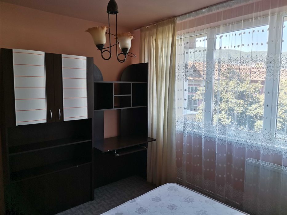 inchiriez apartament cu doua camere ultracentral