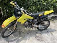 Dezmembrez / piese Suzuki RMZ250 2005