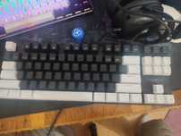 Vând /schimb tastatura mecanica Marvo KG914
