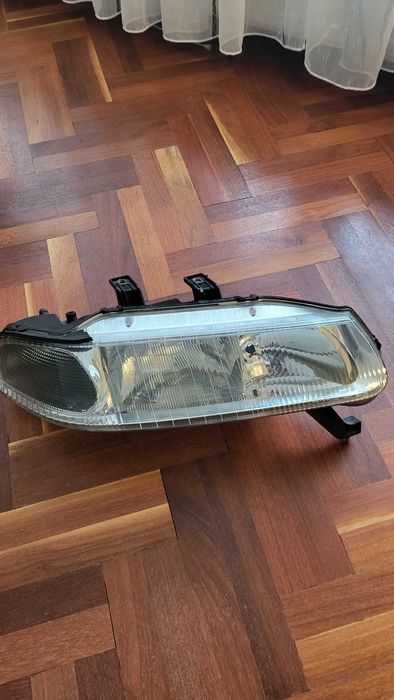 Десен фар за Rover 400