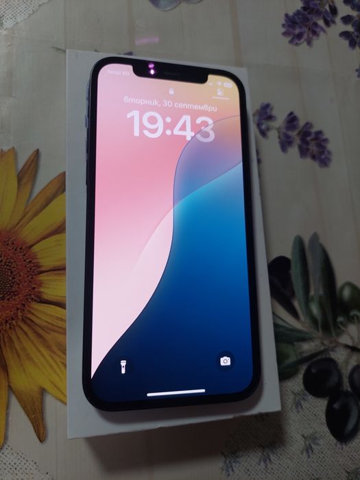 Iphone 12 64 GB.