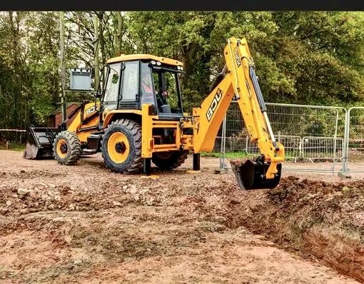 Услугу экскаватор погрузчик 3/1 трактор эксковатор