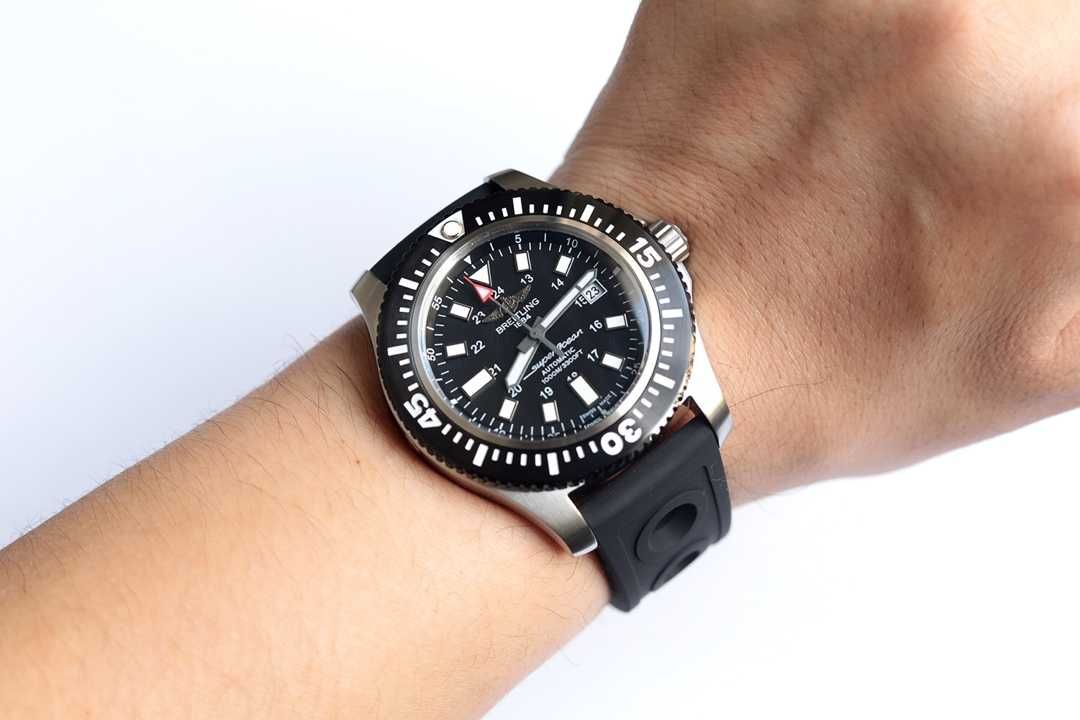 Aвтоматичен мъжки часовник Breitling Superocean Special Black