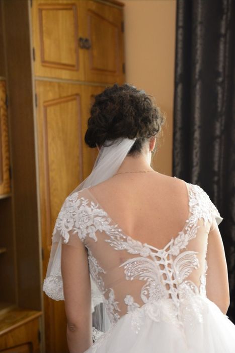 Vând roche de mireasă