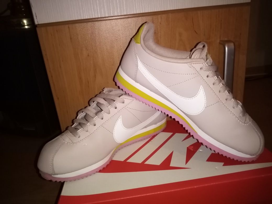 Маратонки Nike Cortez