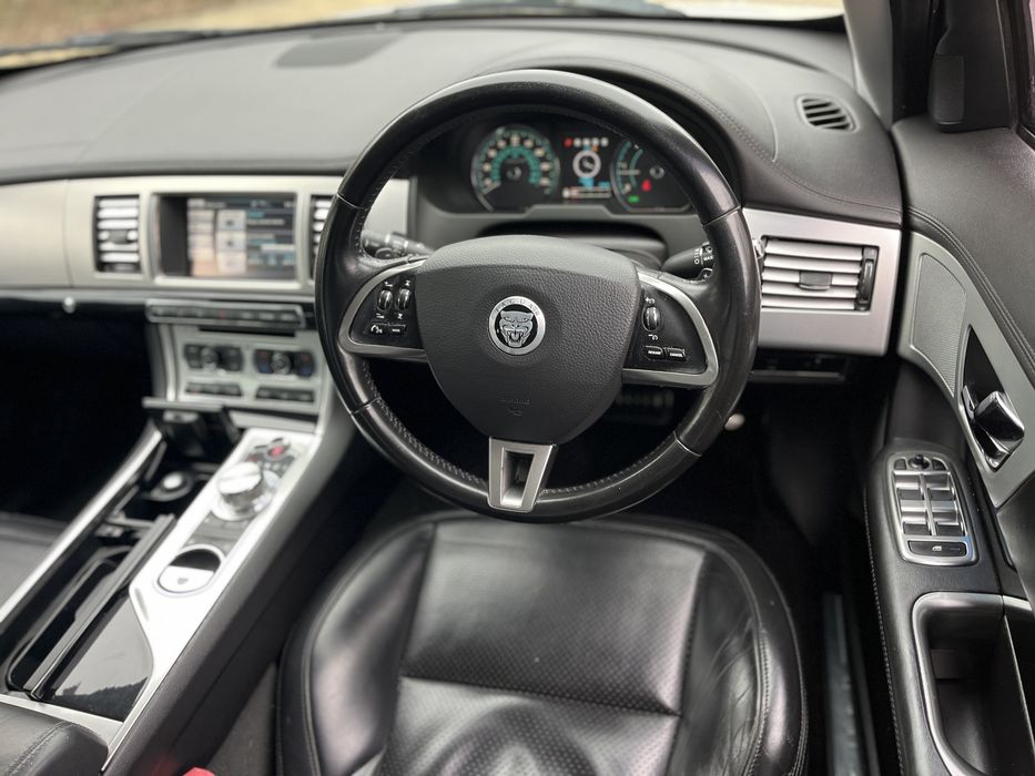 Jaguar XF S - FaceLift - 2012 - 3.0 Diesel V6 - 275 CP - Automat -