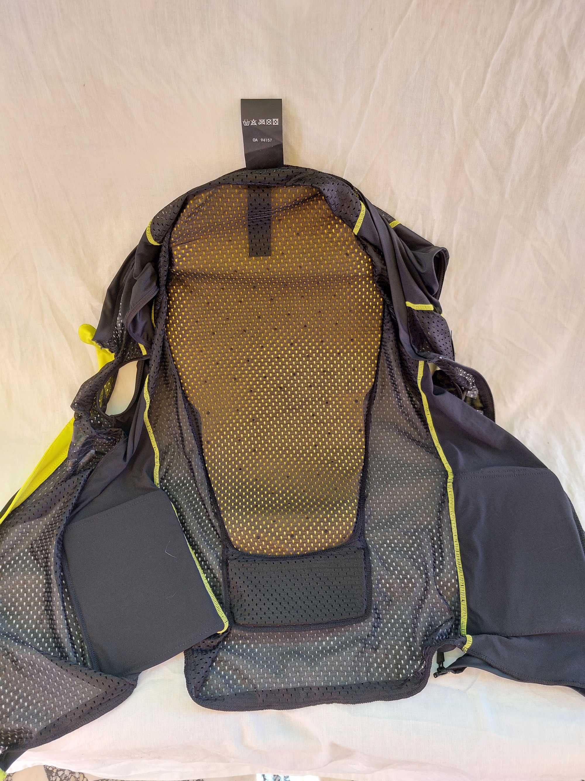 Vesta protectie Alpinstar Paragon vest black-yellow,marime XXL