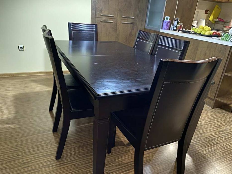 Трапезна маса разтегателна