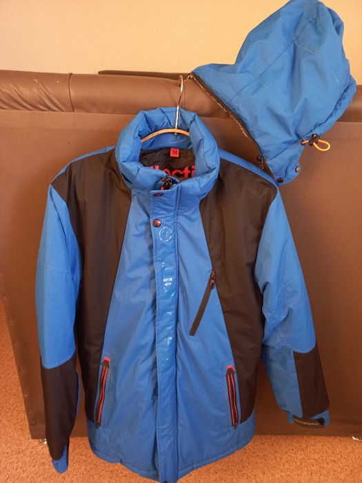 Продам зимнюю куртку