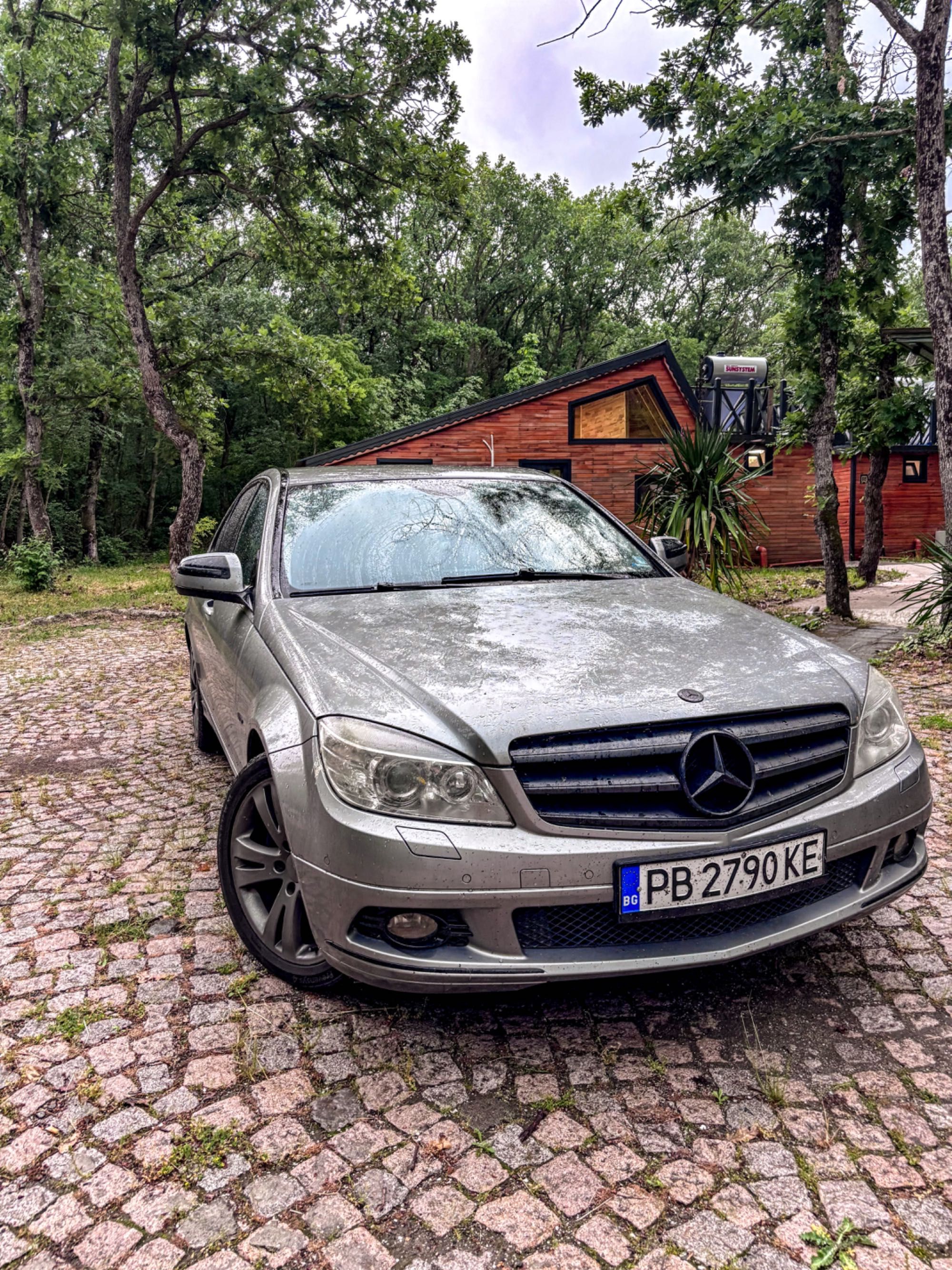 MERCEDES BENZ C220 Avantgard