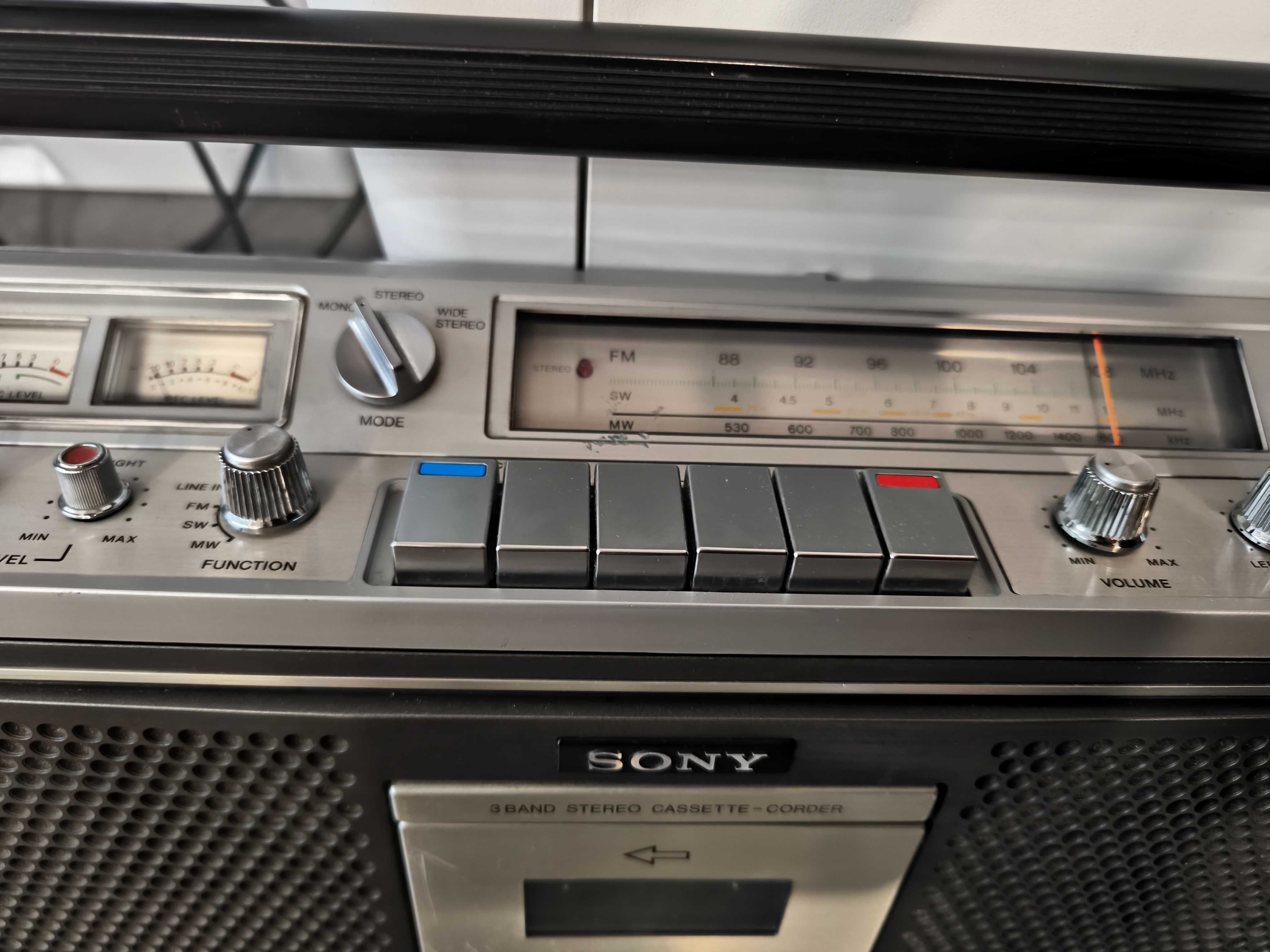 Ретро касетофон boombox Sony