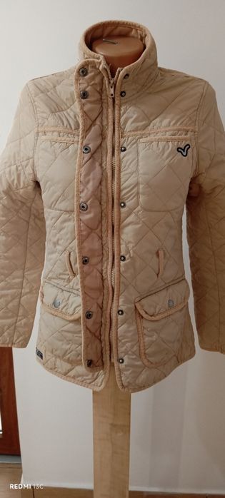 Geaca damă cambrată mărimea M  ,bej