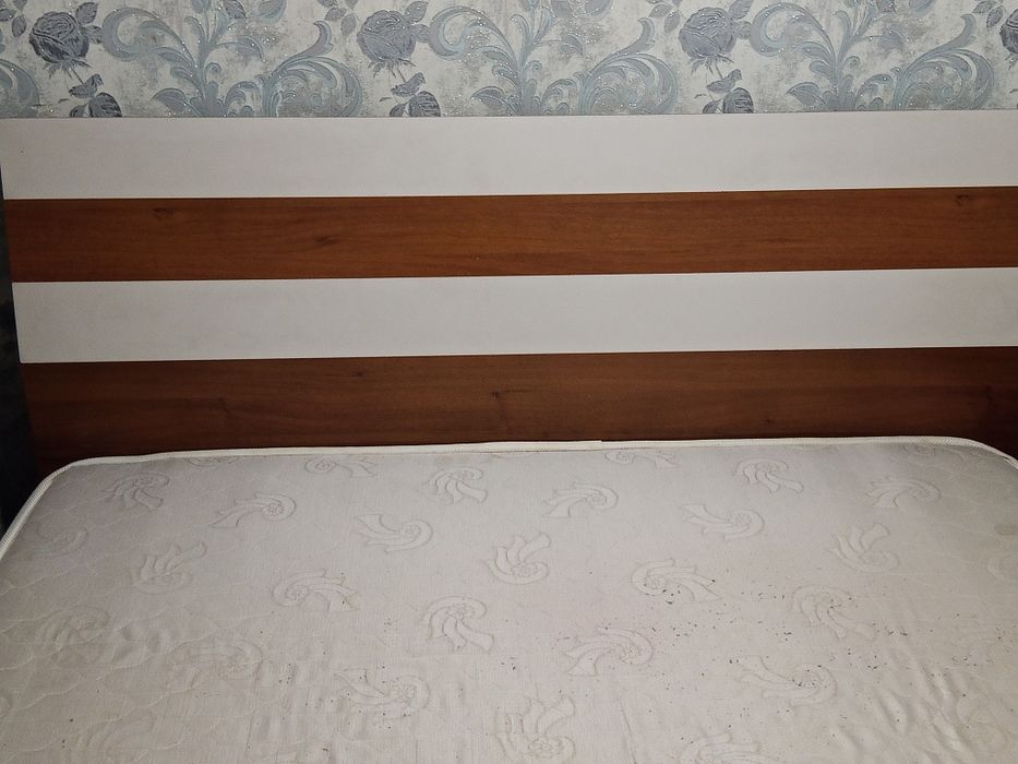 Каркас двухспальной кровати