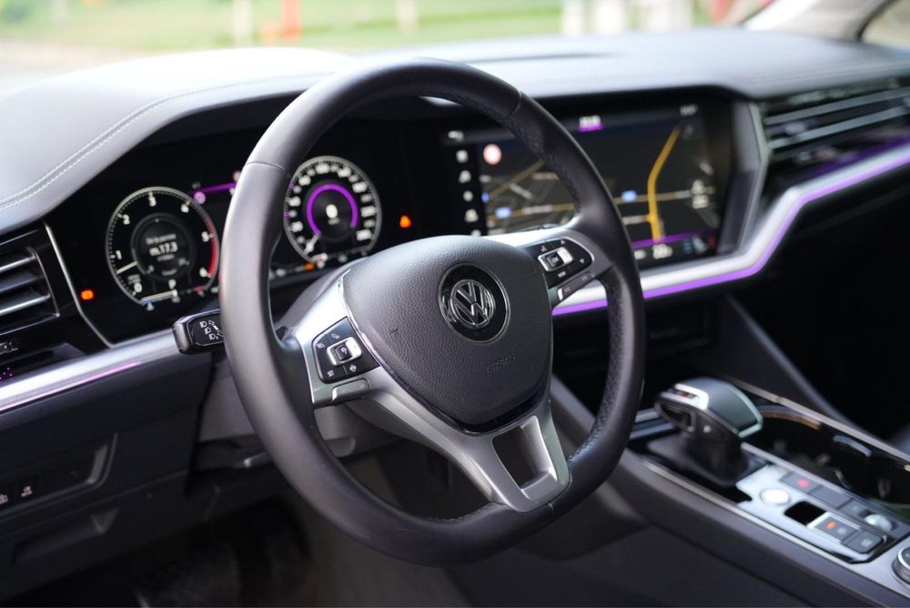 Touareg R line 286 cp Factura-TVA