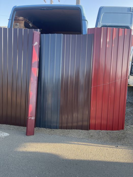 Tablă cutată colorată și zincată