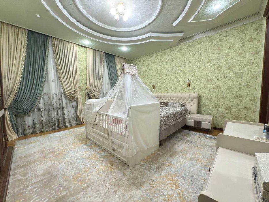 Продается авторский дом с участком Домбрабад SH83